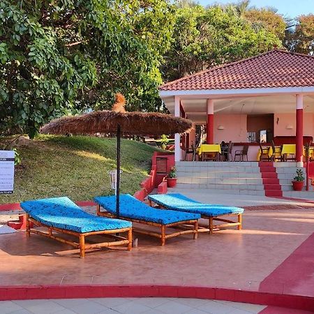 Lemon Creek Hotel Resort Bijilo Eksteriør billede