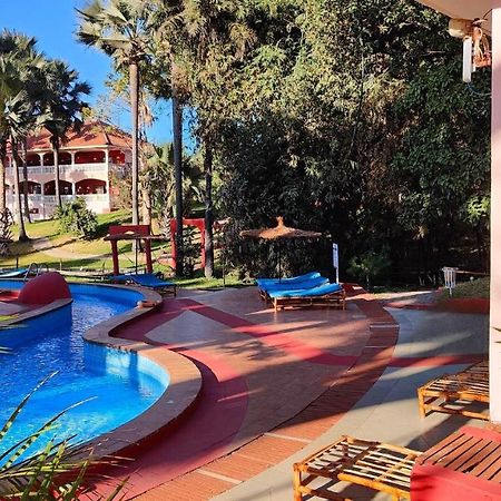 Lemon Creek Hotel Resort Bijilo Eksteriør billede
