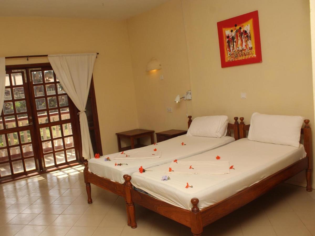 Lemon Creek Hotel Resort Bijilo Eksteriør billede