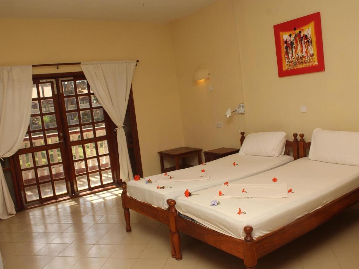Lemon Creek Hotel Resort Bijilo Eksteriør billede