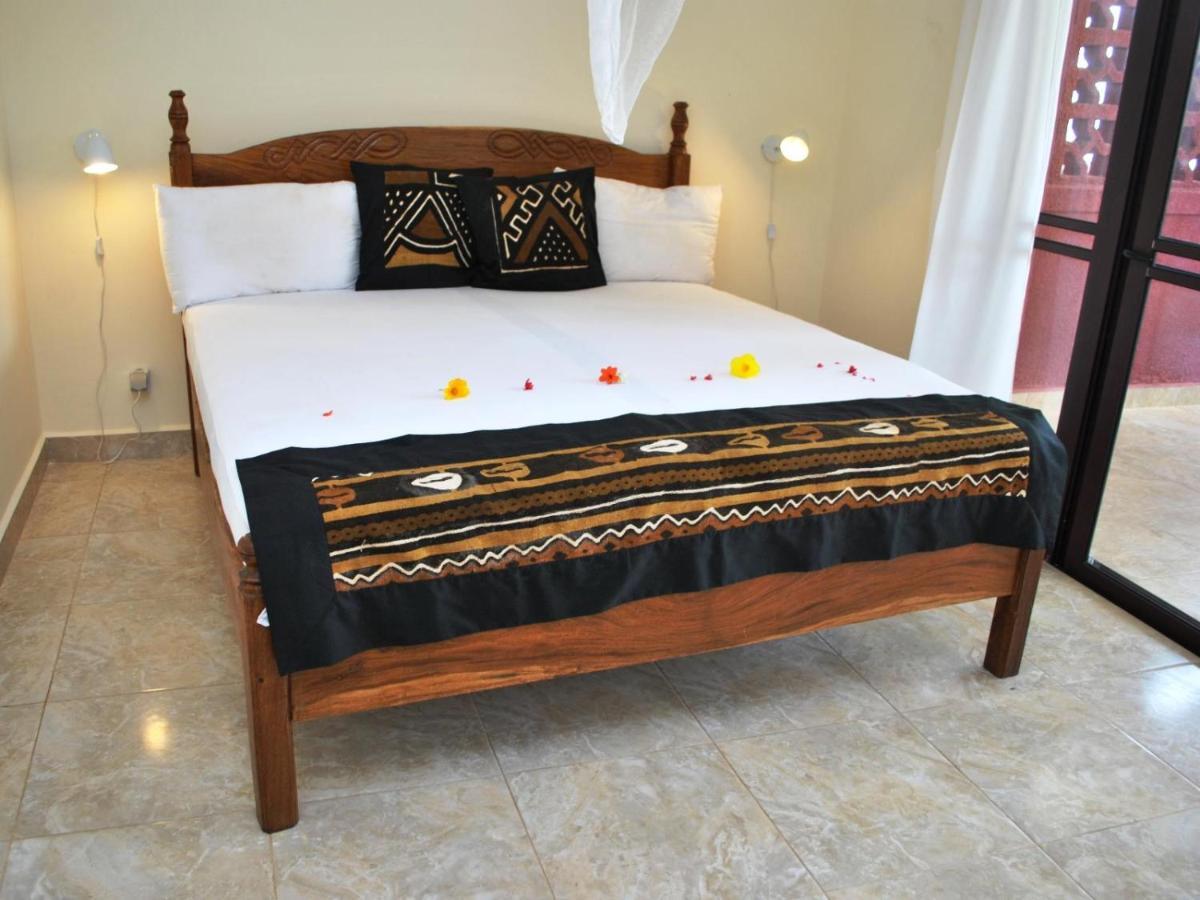 Lemon Creek Hotel Resort Bijilo Eksteriør billede